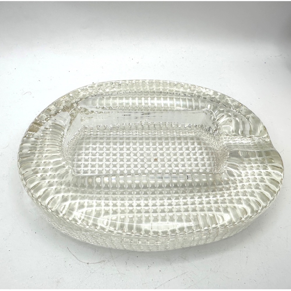 Vtg Comoys of London Mid Century Oval Crystal grid pattern cigar Pipe ashtray